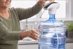 The Flow - Rechargeable Portable Electronic Water Dispenser -Outdoor Camping Equipment Store epump mom waterfill