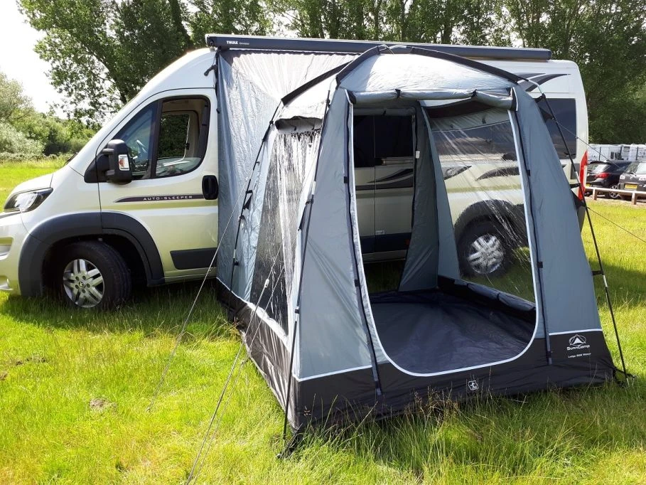 Sunncamp Lodge 200 Motor Driveaway Awning 2 Sunncamp Lodge 200 Motor Driveaway Awning - Image 2