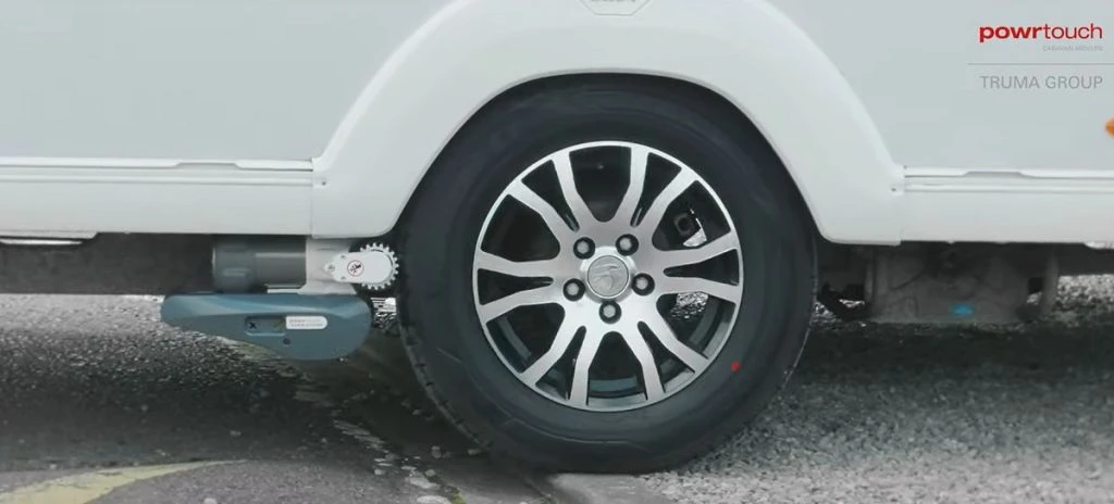 Powrtouch Evolution Twin Axle AWD Manual Caravan Mover 9 Powrtouch Evolution Twin Axle AWD Manual Caravan Mover - Image 9